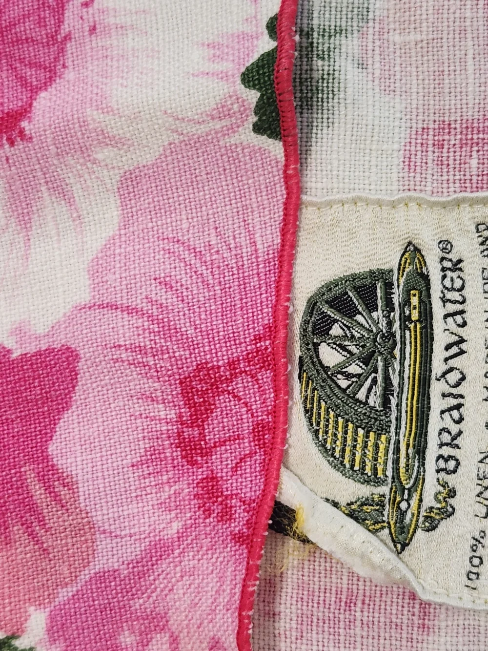 VTG Braidwater 100% Irish Linen Pink Floral Tablecloth